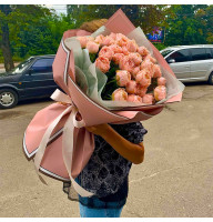 Букет із кущової троянди "Королеві серця"