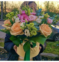 Коробка з квітів "Ніжне сяйво"