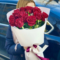 Букет із 15 червоних троянд Ever red (Евер ред)