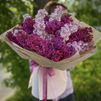Букет з бузку "Гармонія весни"